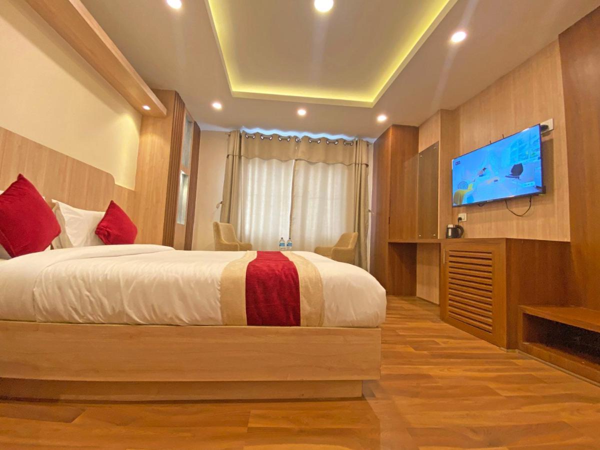 Hotel Nilakantha Pvt. Ltd Kathmandu Exteriör bild