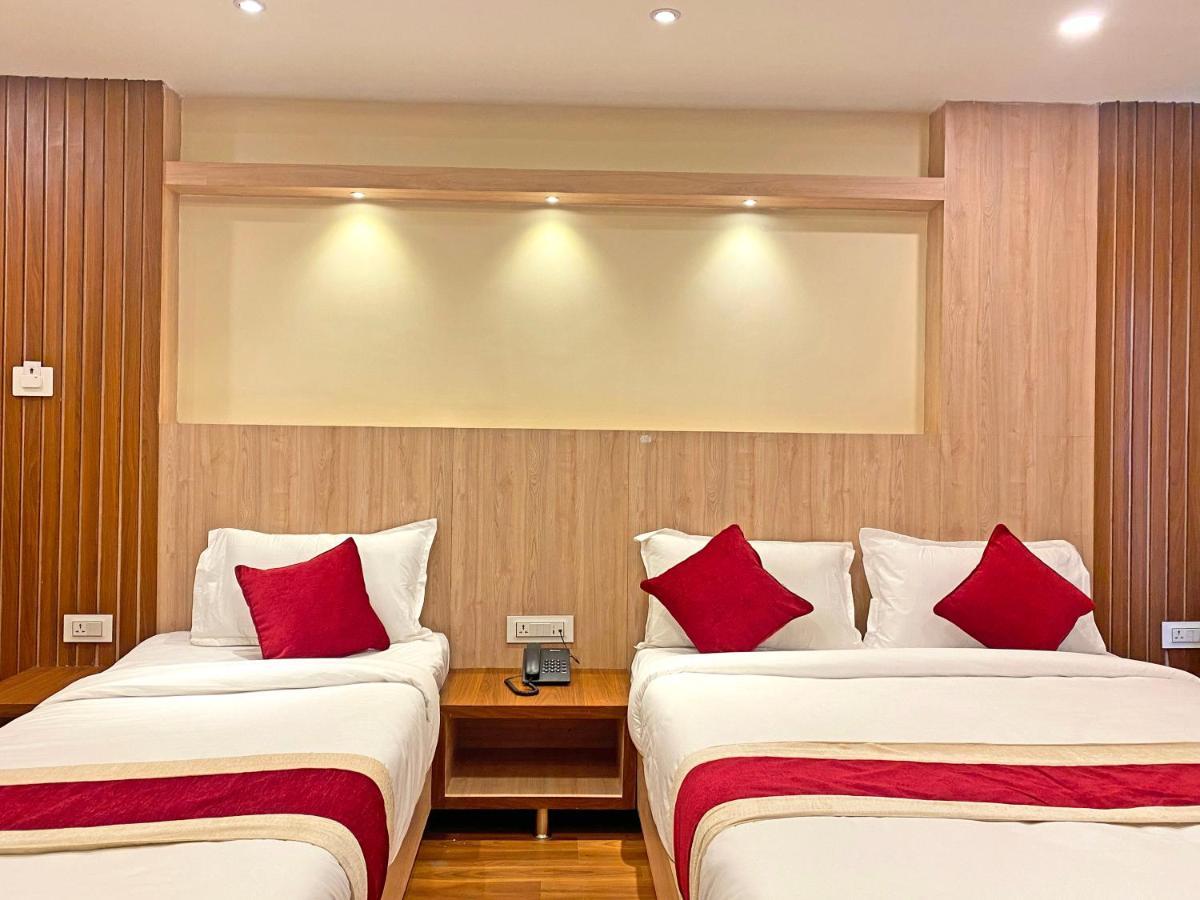Hotel Nilakantha Pvt. Ltd Kathmandu Exteriör bild