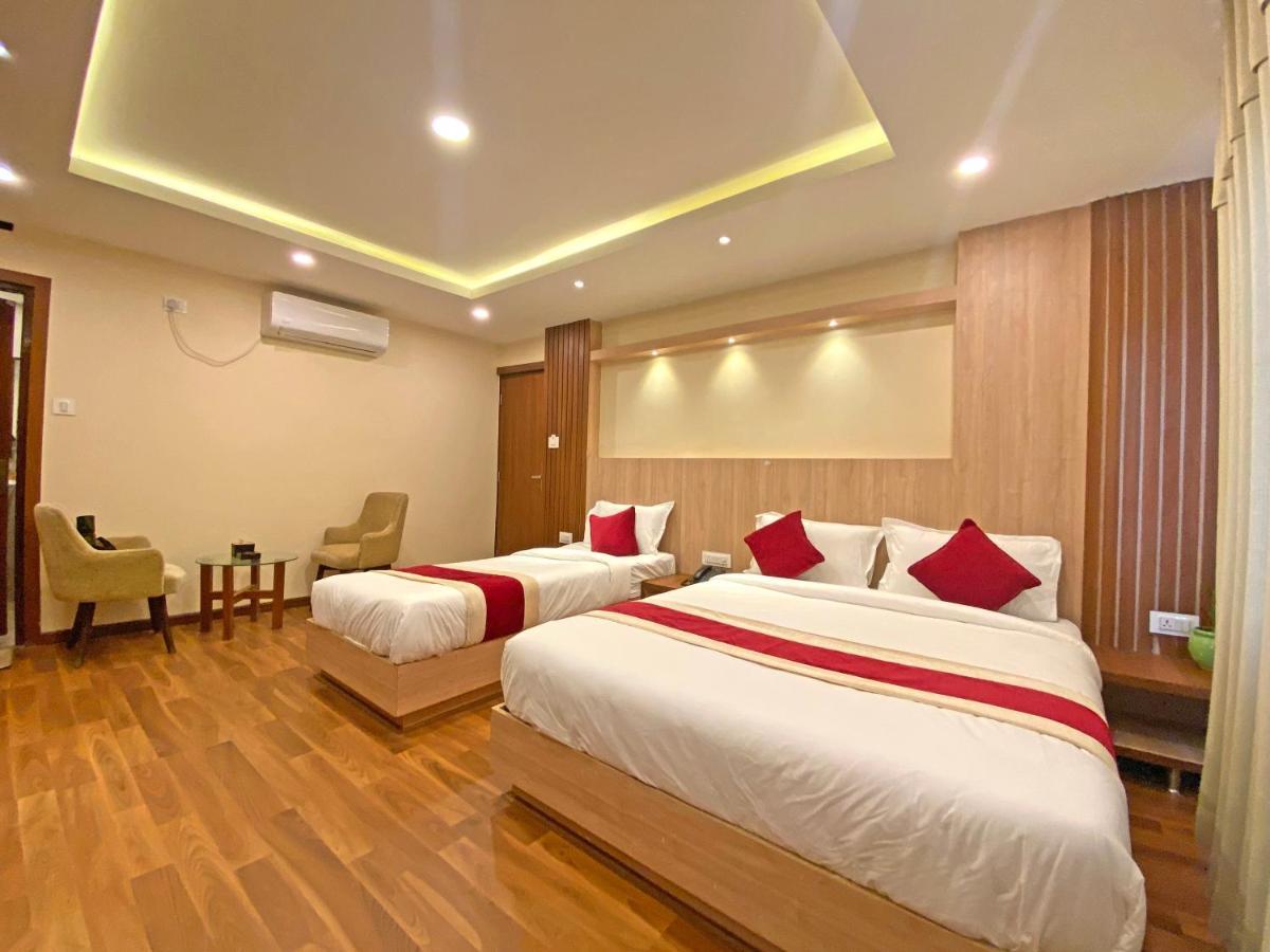 Hotel Nilakantha Pvt. Ltd Kathmandu Exteriör bild