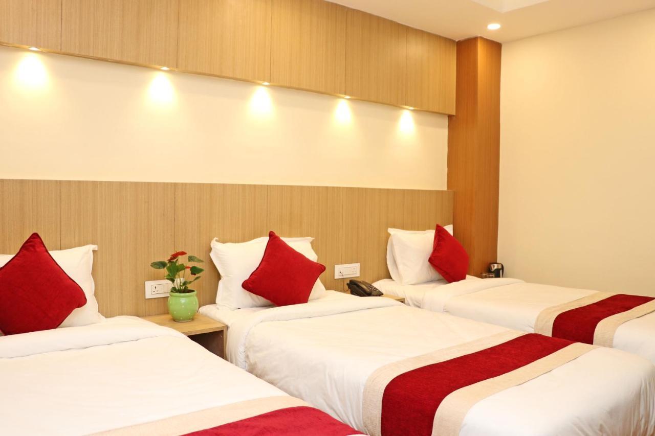 Hotel Nilakantha Pvt. Ltd Kathmandu Exteriör bild