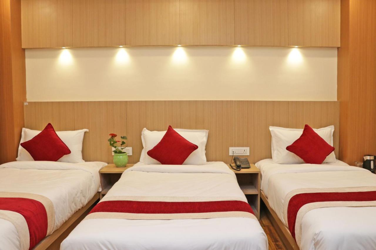 Hotel Nilakantha Pvt. Ltd Kathmandu Exteriör bild
