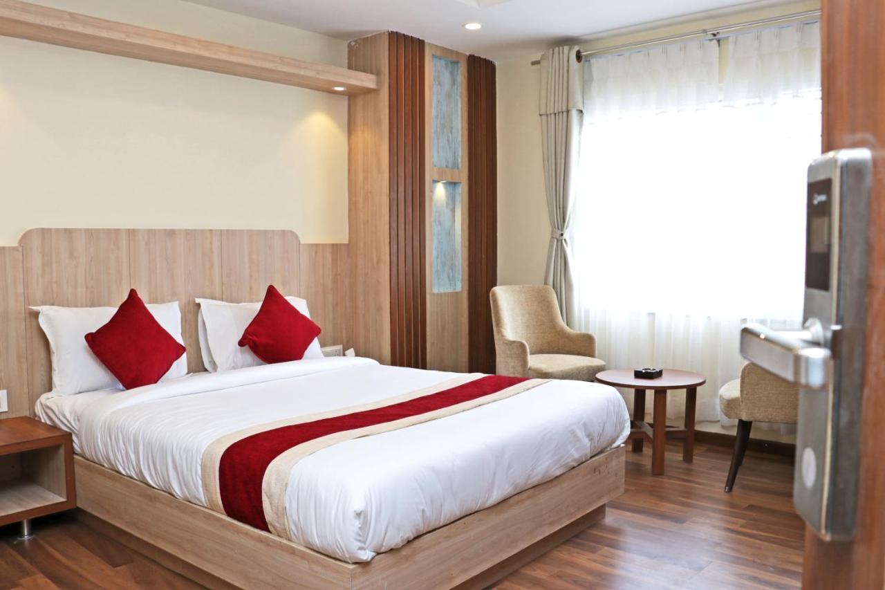 Hotel Nilakantha Pvt. Ltd Kathmandu Exteriör bild