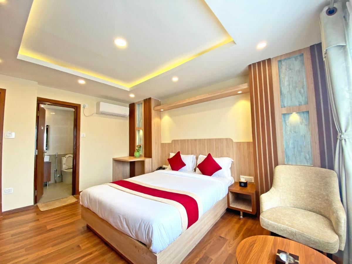 Hotel Nilakantha Pvt. Ltd Kathmandu Exteriör bild