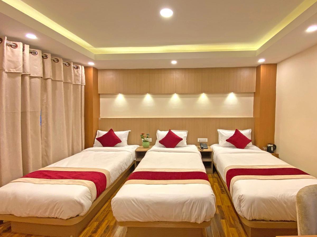 Hotel Nilakantha Pvt. Ltd Kathmandu Exteriör bild