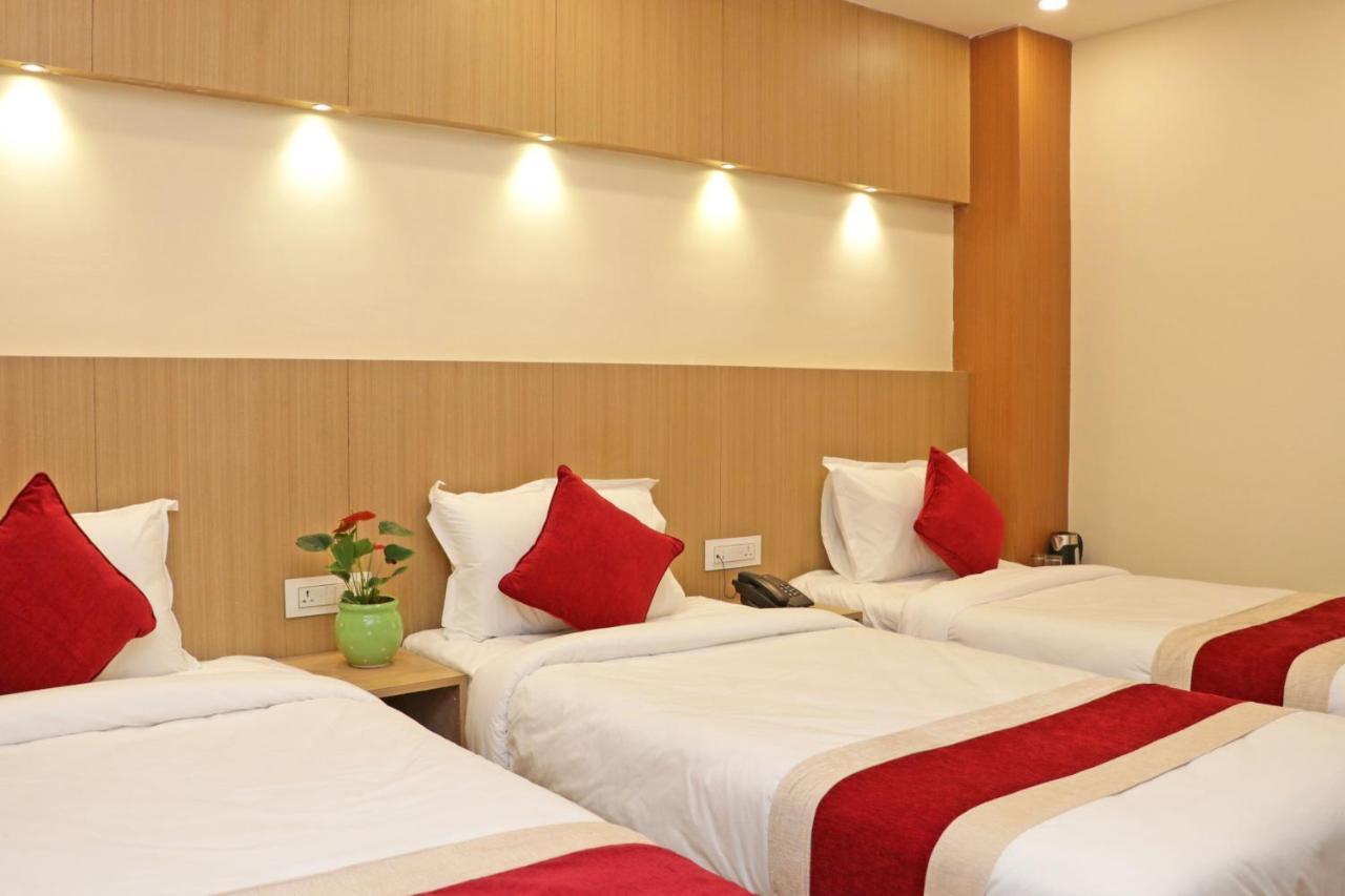 Hotel Nilakantha Pvt. Ltd Kathmandu Exteriör bild