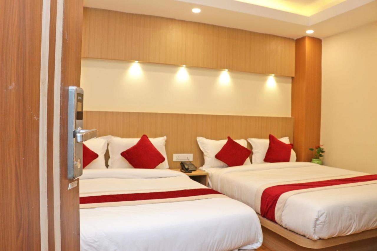 Hotel Nilakantha Pvt. Ltd Kathmandu Exteriör bild