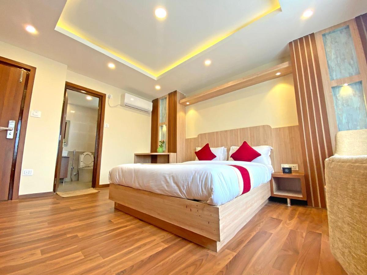 Hotel Nilakantha Pvt. Ltd Kathmandu Exteriör bild