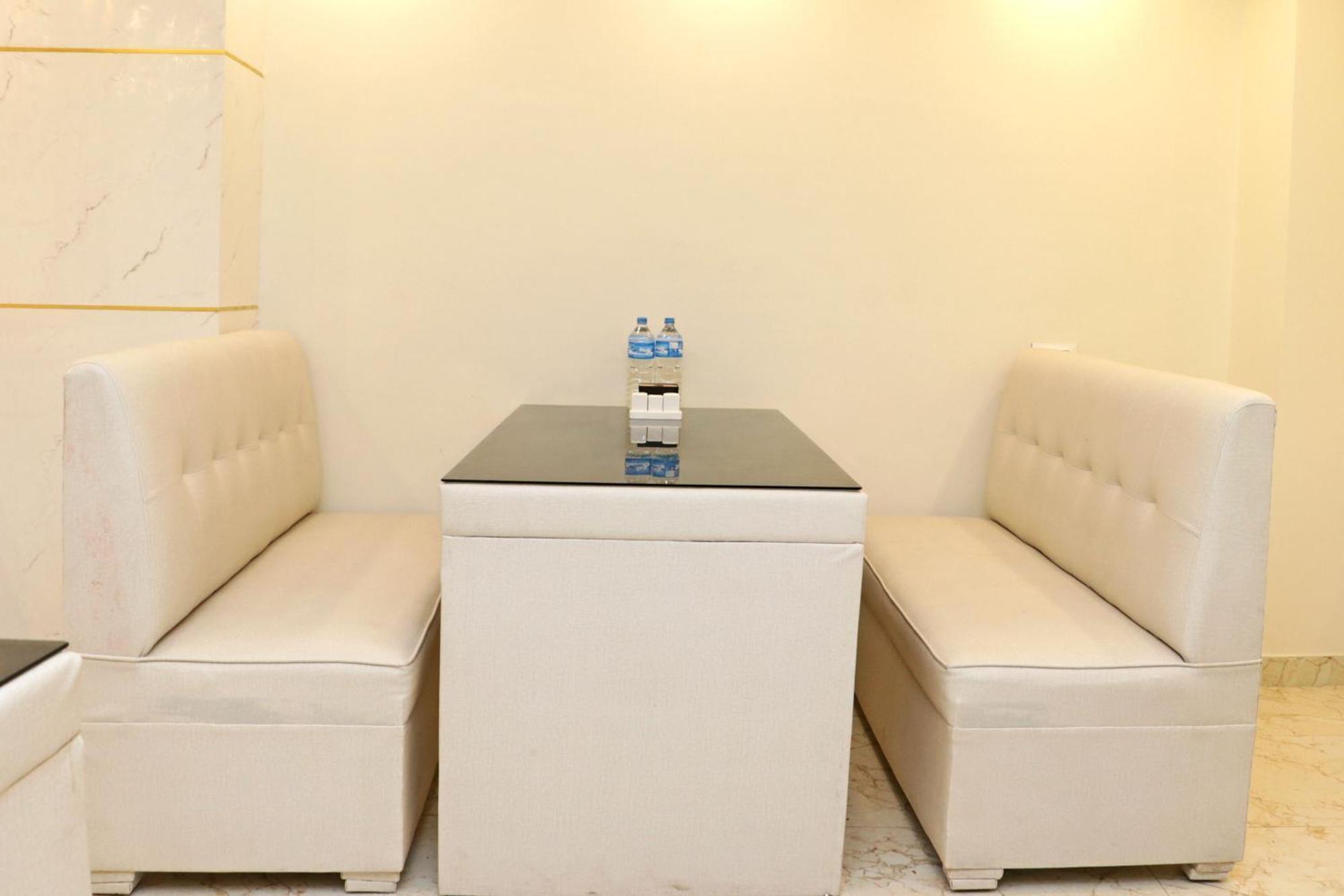 Hotel Nilakantha Pvt. Ltd Kathmandu Exteriör bild