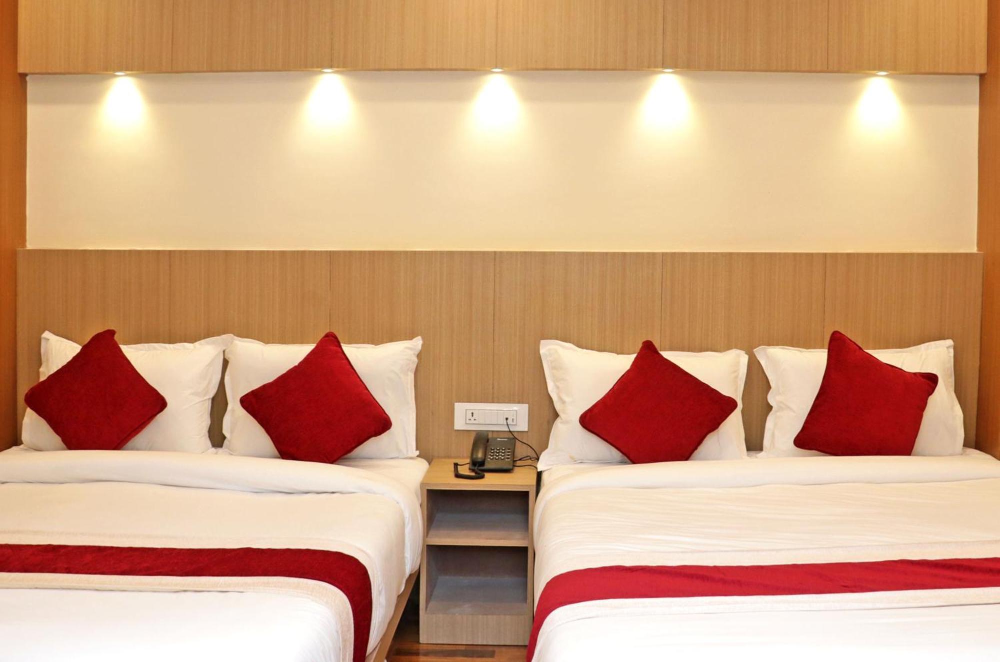 Hotel Nilakantha Pvt. Ltd Kathmandu Exteriör bild