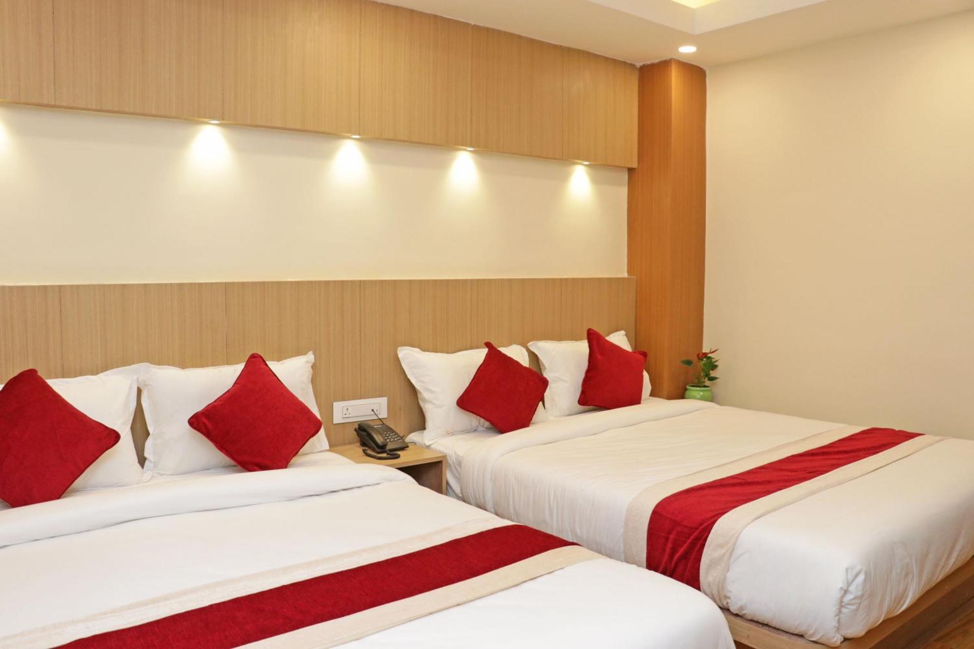 Hotel Nilakantha Pvt. Ltd Kathmandu Exteriör bild
