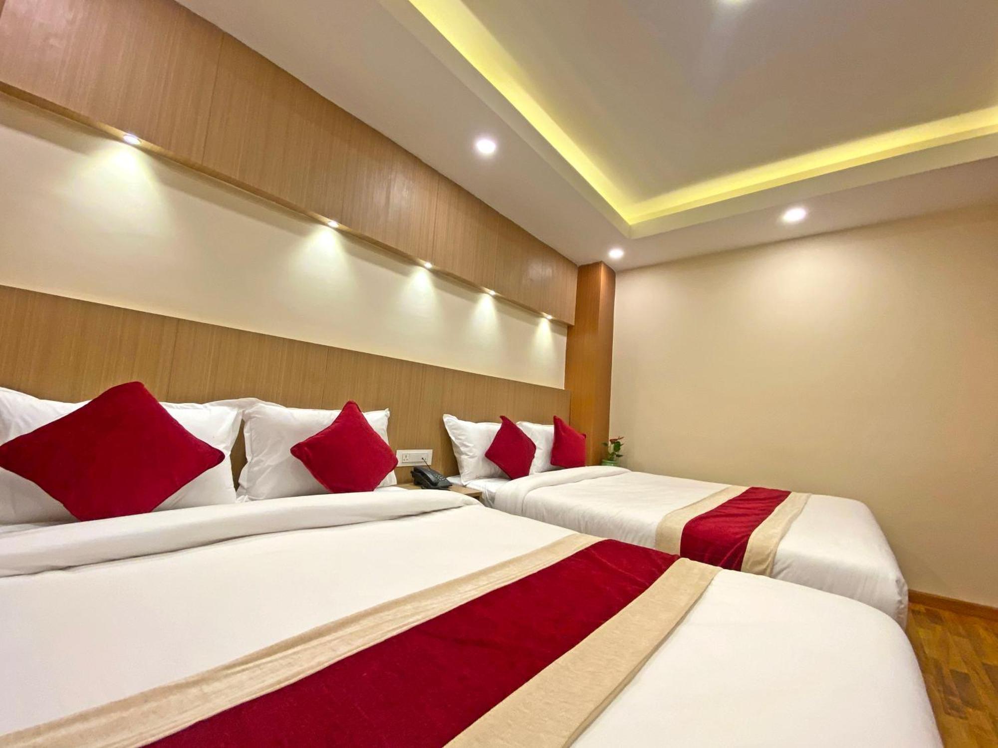 Hotel Nilakantha Pvt. Ltd Kathmandu Exteriör bild