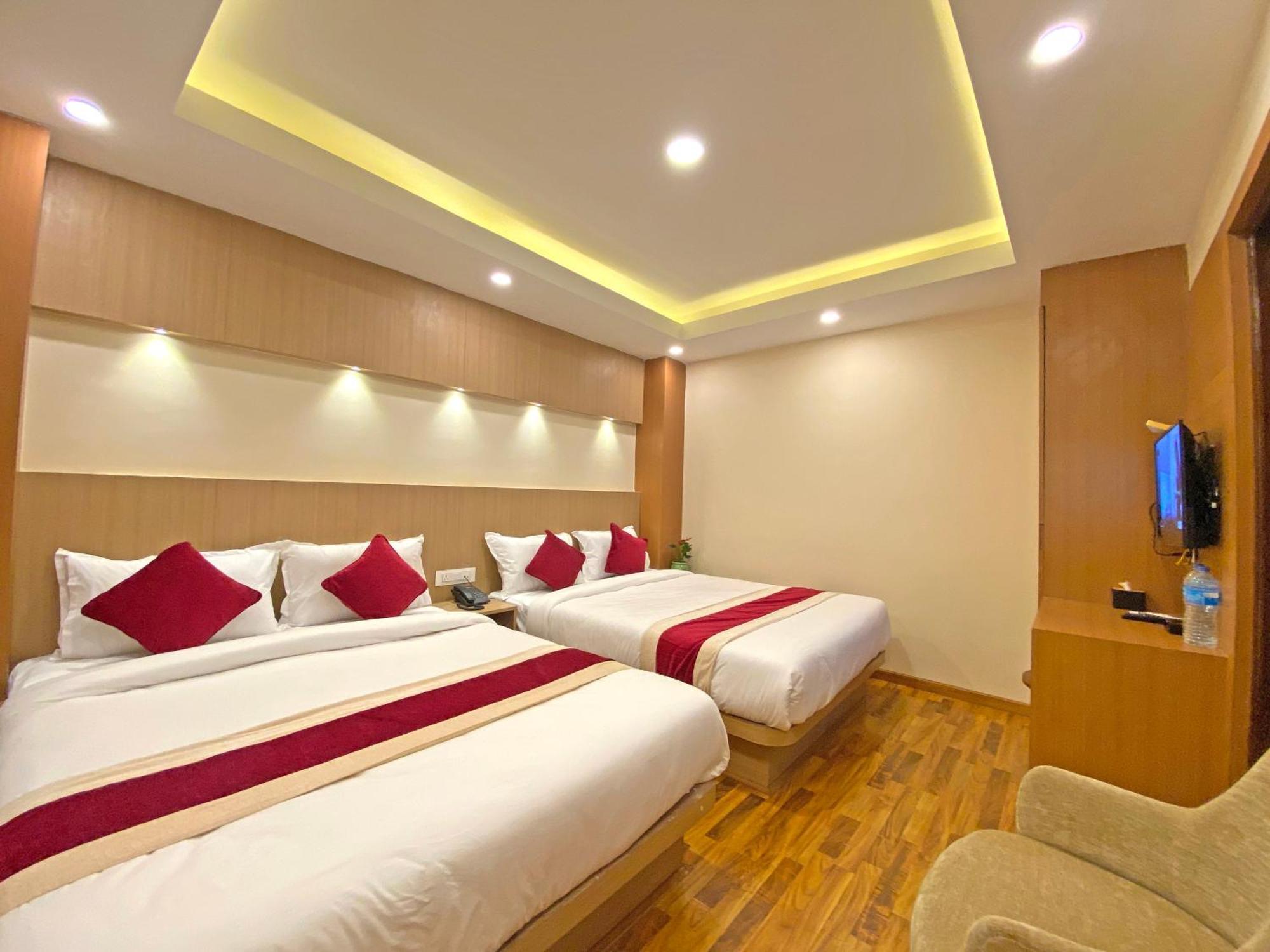Hotel Nilakantha Pvt. Ltd Kathmandu Exteriör bild