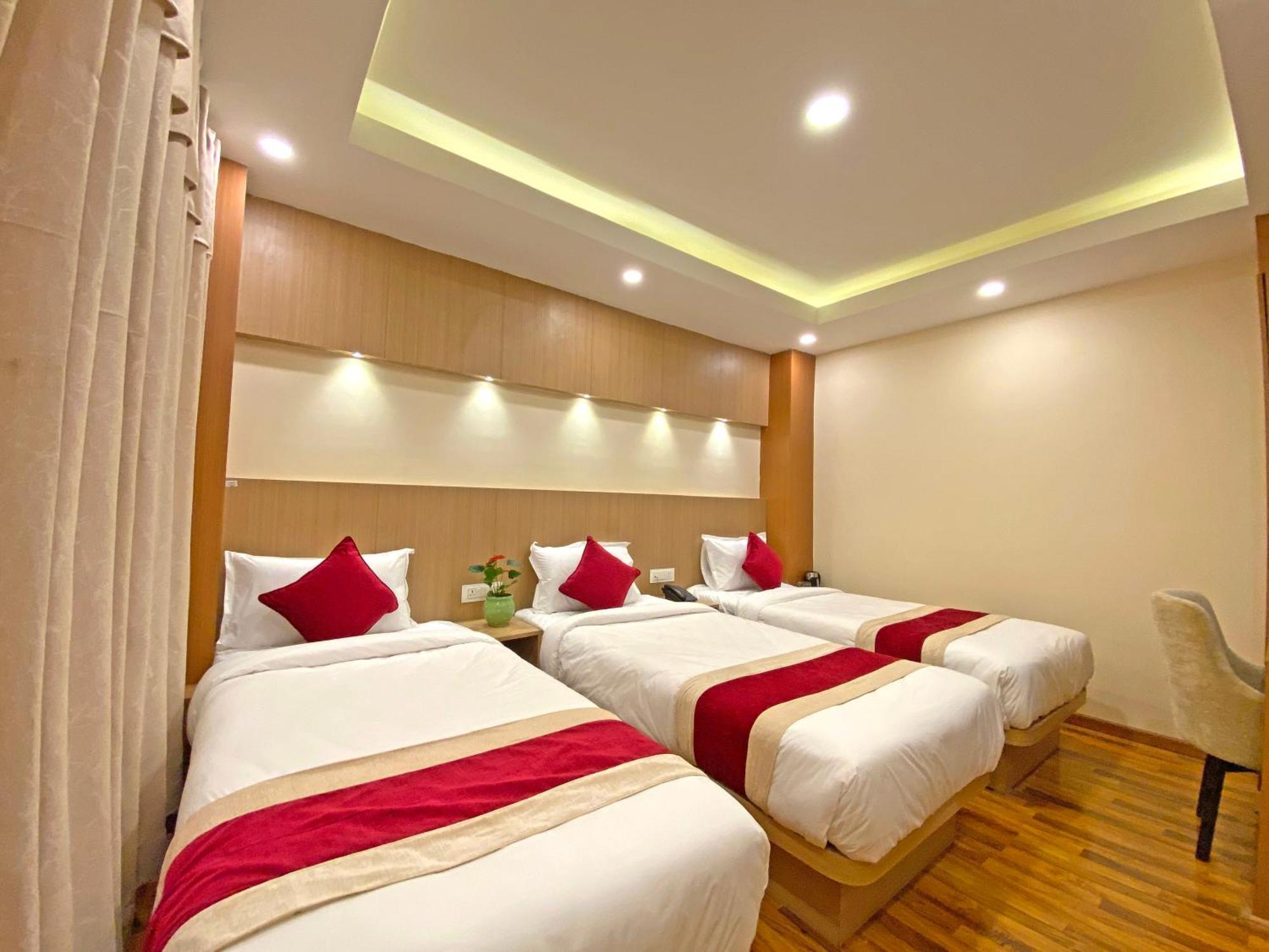 Hotel Nilakantha Pvt. Ltd Kathmandu Exteriör bild